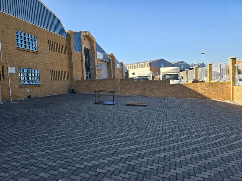To Let commercial Property for Rent in Killarney Gardens Western Cape